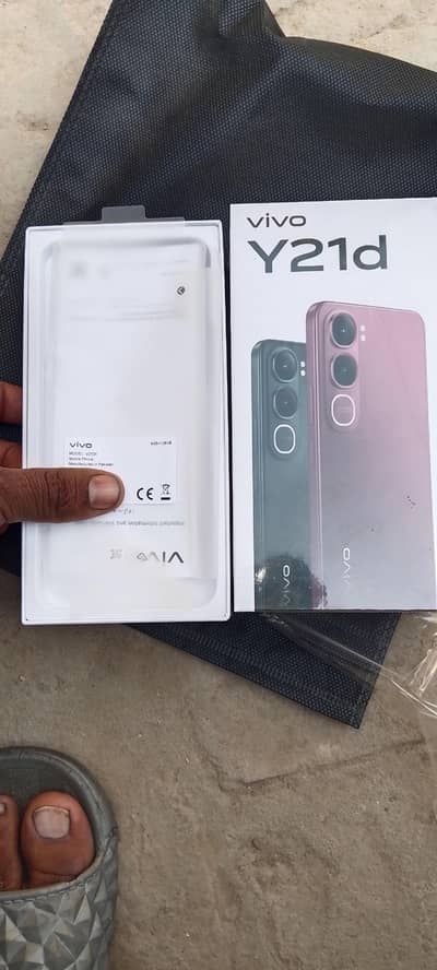 vivo y21d 4+4/128