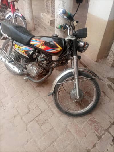 0341-68-48-543         baik ka details contact kar kay pochy