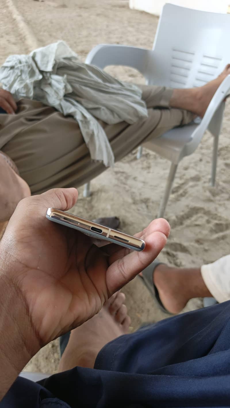 Google pixel 7 pro 4