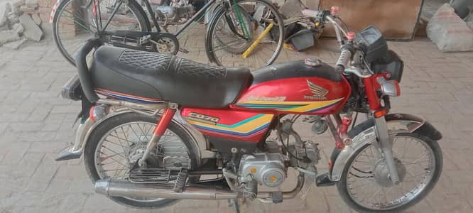 CD 12 model for sale