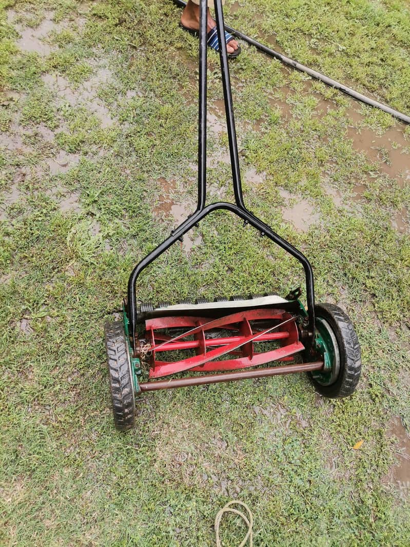 Grass cutting machine 1