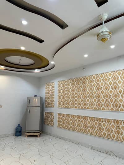 Separate Gate Furnished Lower Portion near to Bosan road(03277342171)