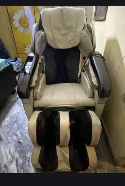 Oqwa japani 3d full body massage chair.
