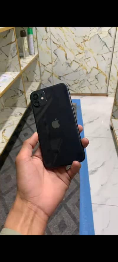 iPhone 11 non pta good condition