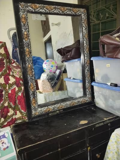 Dressing table for urgent sale