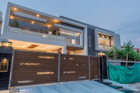 Near Y Block McDonald 2 Kanal Slightly Used Modern House For Sale