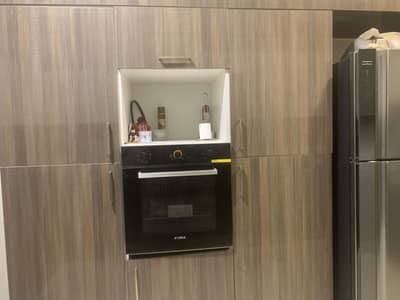 Kitchen unit in good condition