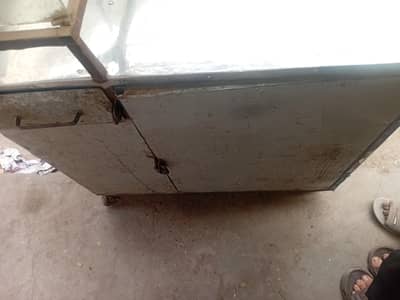 Frier Counter For Sale 7/10