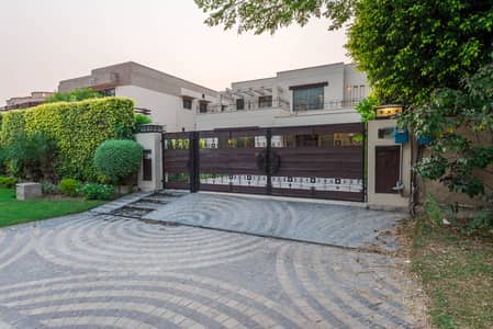 D H A Lahore 1 Kanal Owner Build Design House With 100% Original Pics Available For Rent