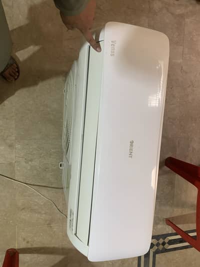 Orient venus D. c inverter