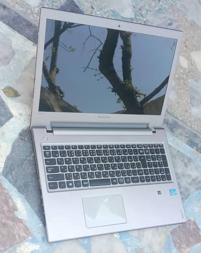 CORE i5 NEW CONDITION UlTRA SLIM LAPTOP EVERYTHING OK