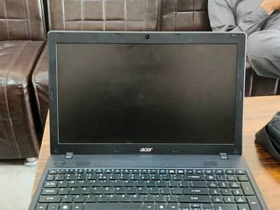 Acer ka laptop ha bilkul new condition ha all ok haa 4gb 496 gb ha