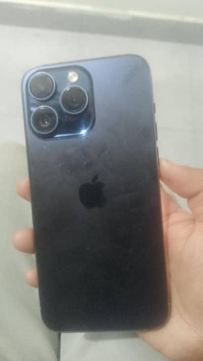 battery 100% ha . 4hr. battery.