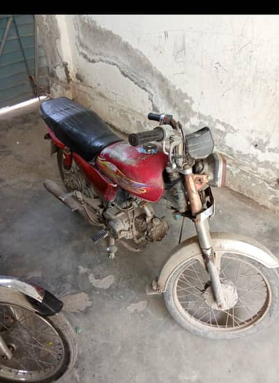 engine wise bick bilkul ok hai chlne mai b ok