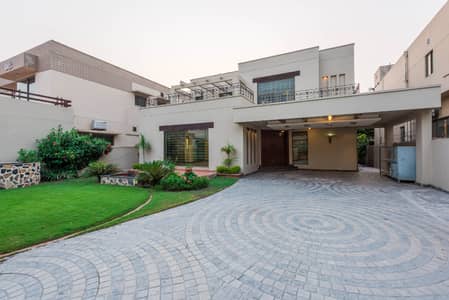 D H A Lahore 1 Kanal Owner Build Design House With 100% Original Pics Available For Rent