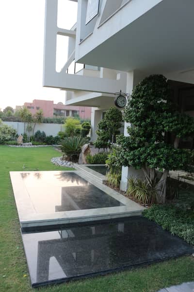 D H A Lahore 1 Kanal Owner Build Design House With 100% Original Pics Available For Rent