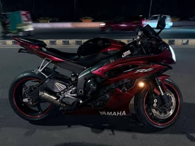 Yamaha R6 skull edition