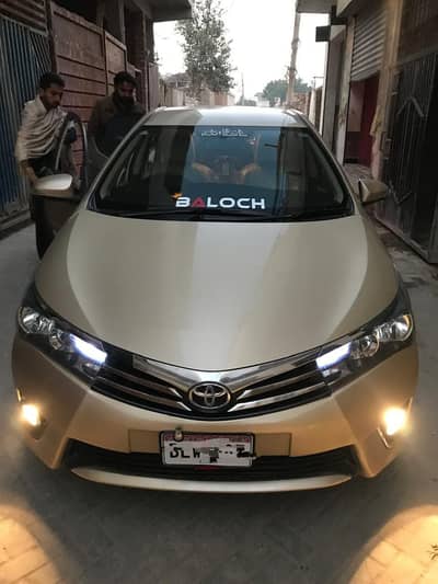 Toyota Corolla Gli in Gold colour 2015/16