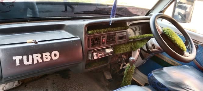 **Toyota Mazda E2200 – Powerful Family Van | Urgent Sale**