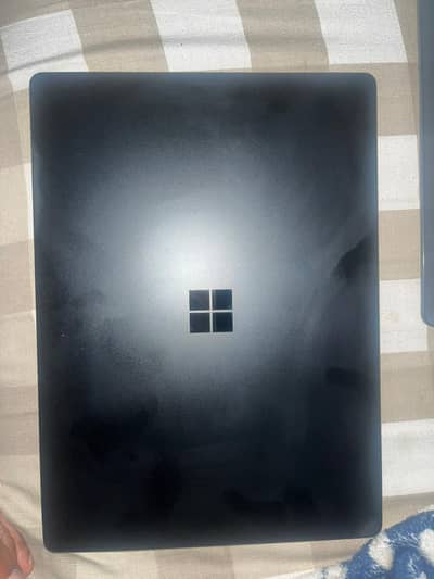 Surface Laptop 4 16 GB Ram with 256 GB Hard Drive in 9/10 Condition
