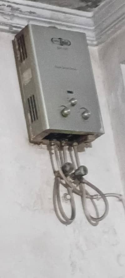 Super Asia instant Gyser