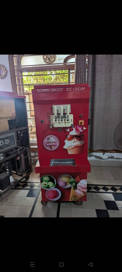 Ice Cream Machine 03060670984
