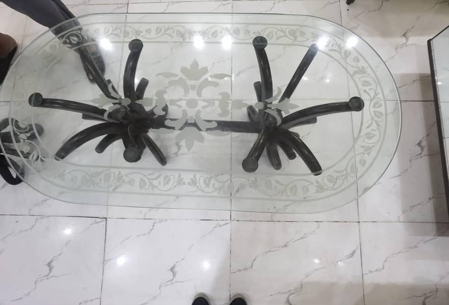 1 centre table and 2 side table 3