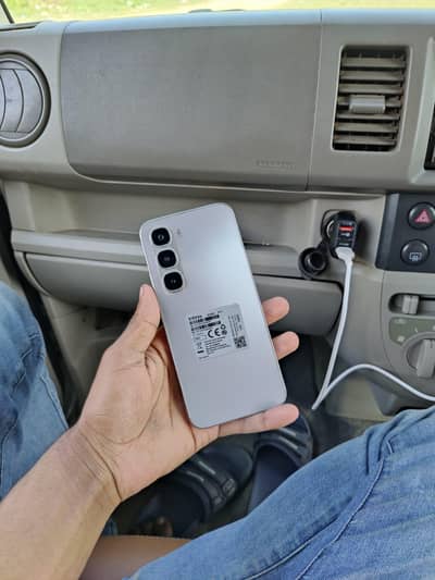 Infinix hot 60 pro  8 gb 128 gb