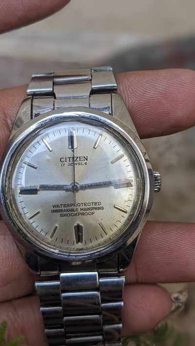 Citizen 17 Jewels - Hand Winding - Silver Sunburst Dial