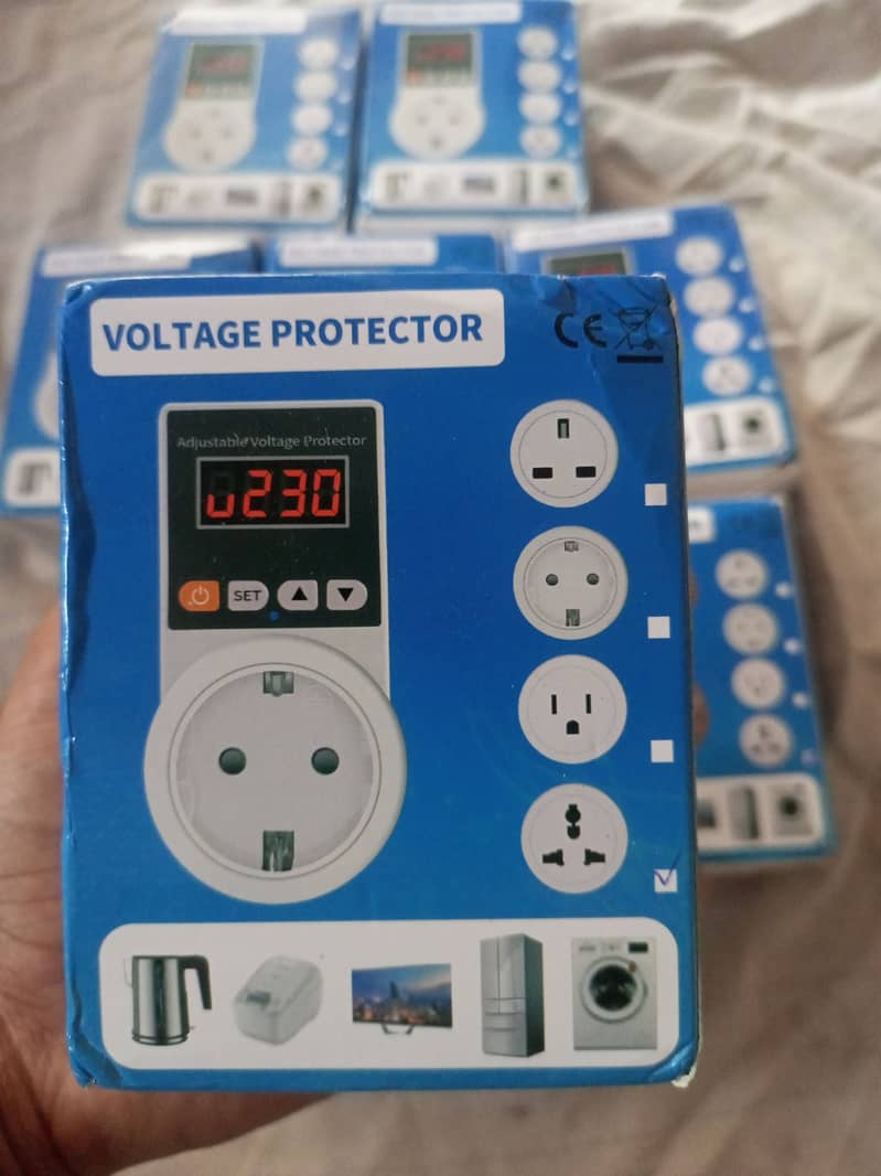 Automatic Voltage Protector Socket AC 220V Adjustable 16A Power Surge 1