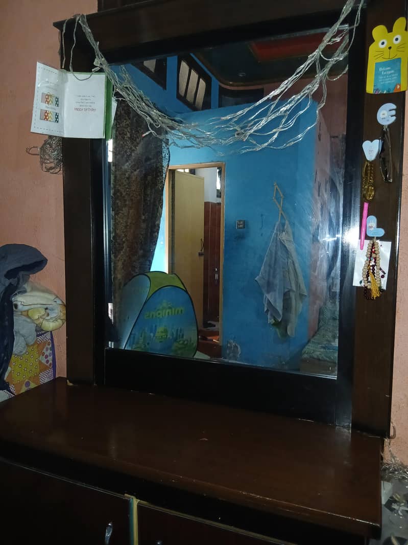 dressing table 1