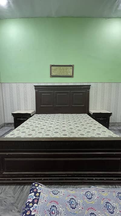 Bed + Dressing Table