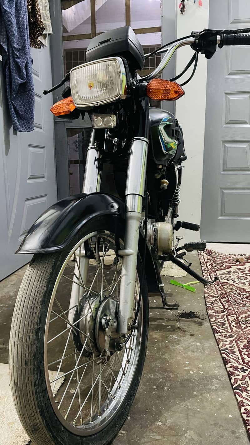 Unique 70cc 15
