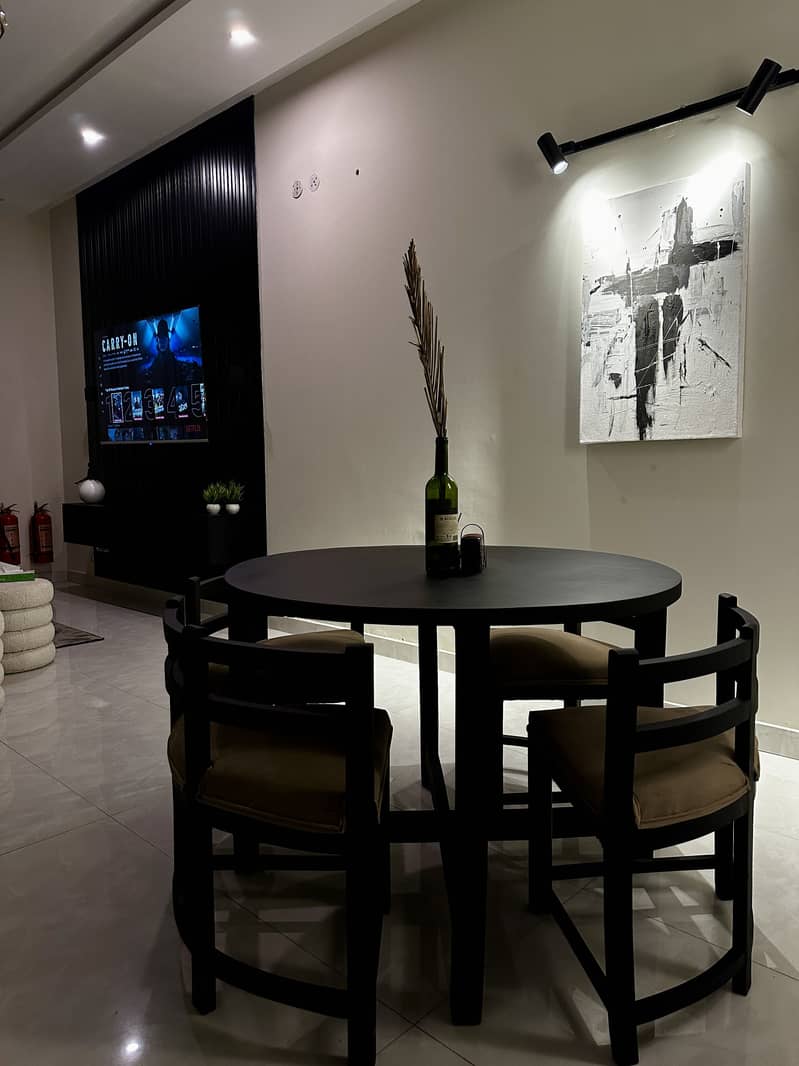 Dining table/4 seater dining table/ 0