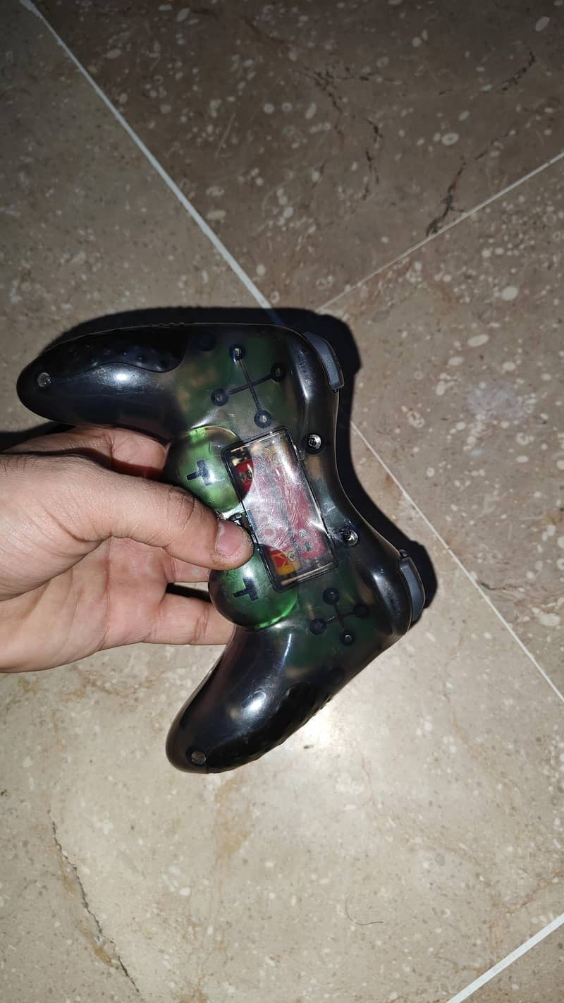 wireless 2.4 controller with dongle 1