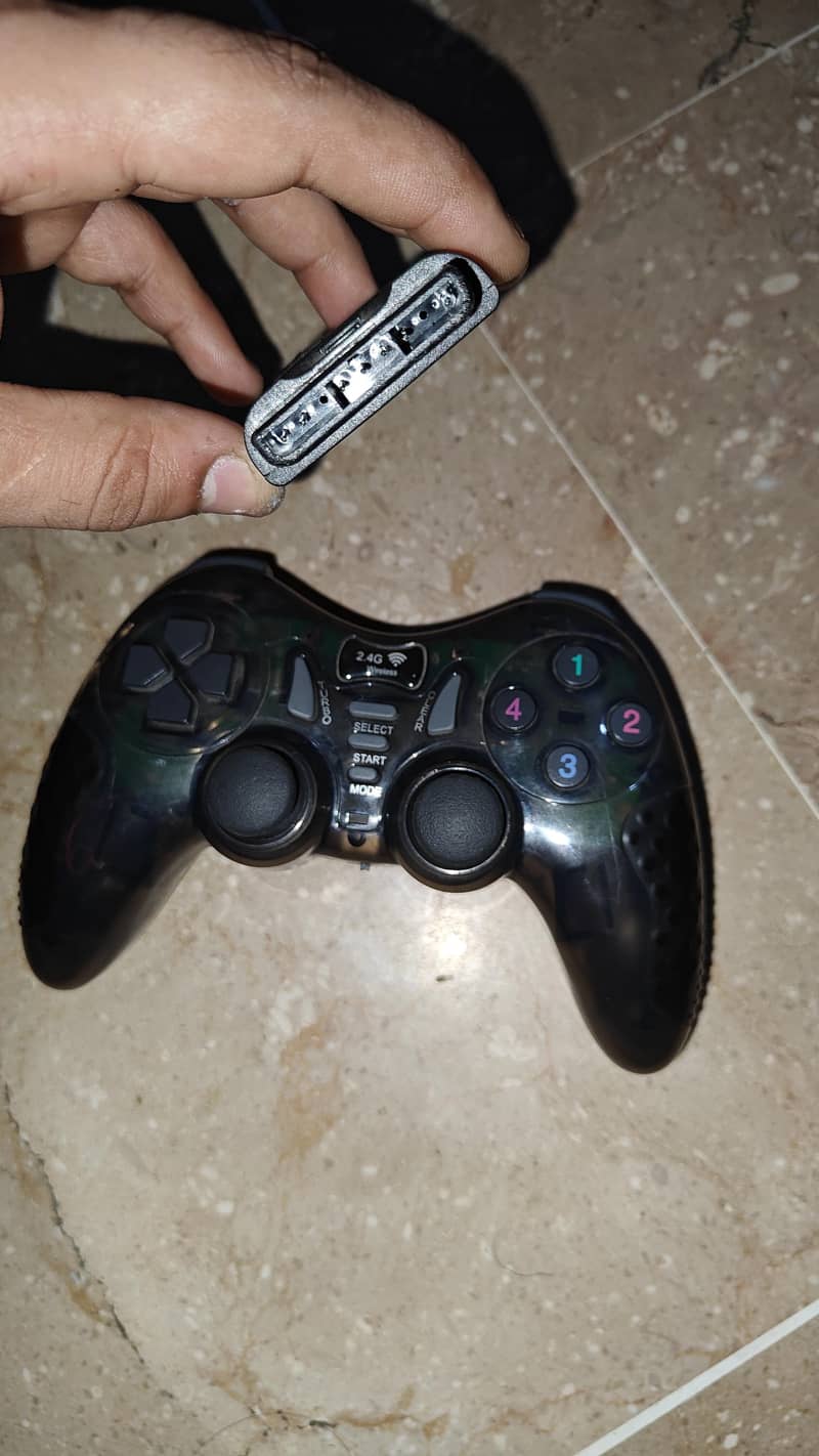 wireless 2.4 controller with dongle 2