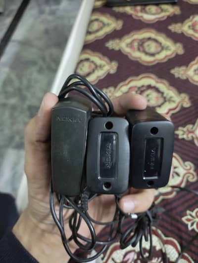 Nokia Bareek and Moti Pin Chargers
