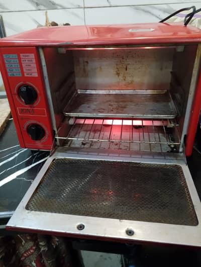 Branded baking oven
