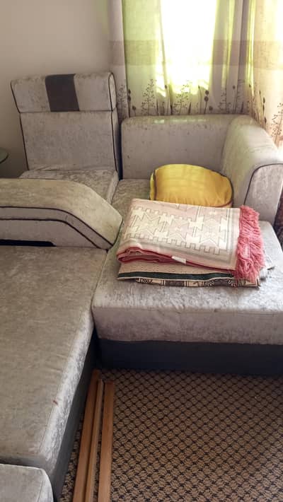 5 seat L shape sofas minimal used