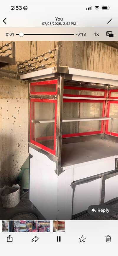 counter new ha only one month used bhaari heavy material se banwaya ha