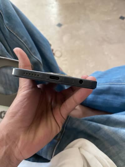 I am selling my phone tecno spark 30 transformer edition a