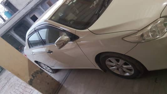 Gli 2012 model Vip Family Car