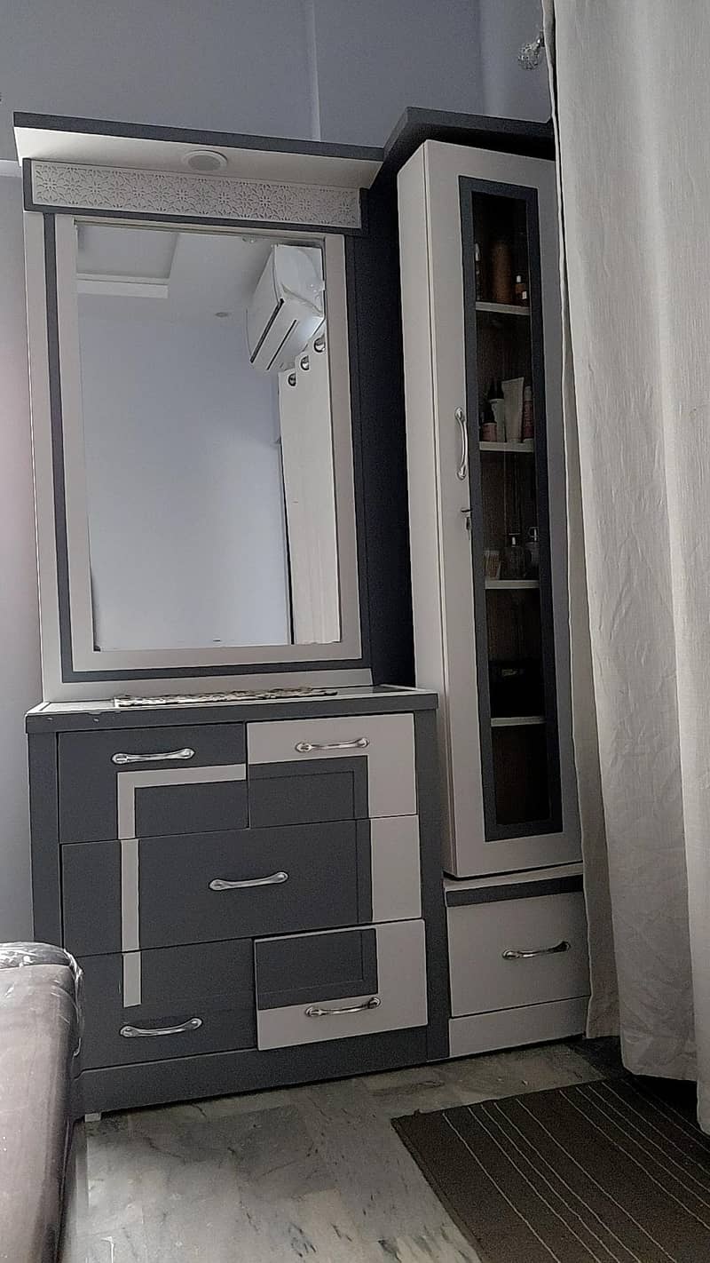 Dressing Table 1
