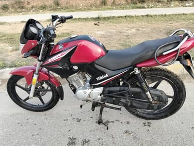 Yamaha YBR 125  just like a new 2022 year First Owner