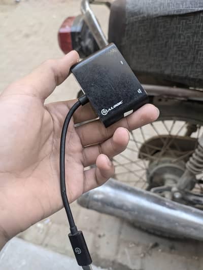 Alogic Type c to 4k Hdmi + vga adapter