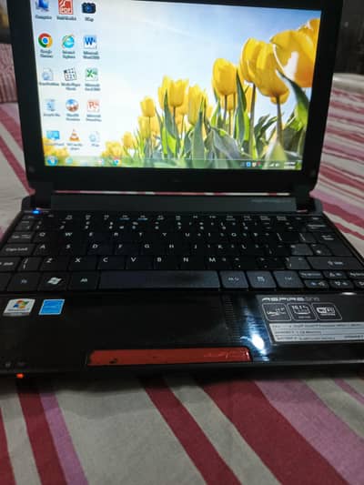 ASPIRE ONE ULTRA THIN  10.1 FOR SALE
