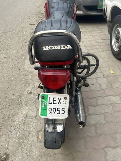 Honda cd 70 2017 red