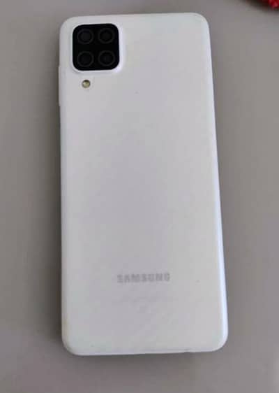 Samsung galaxy A12.