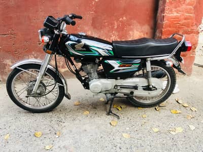 HONDA 125 2022 LUSH CONDITION BIO AVAILABLE