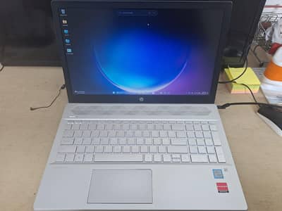 HP Pavilion 8th Gen Core i5